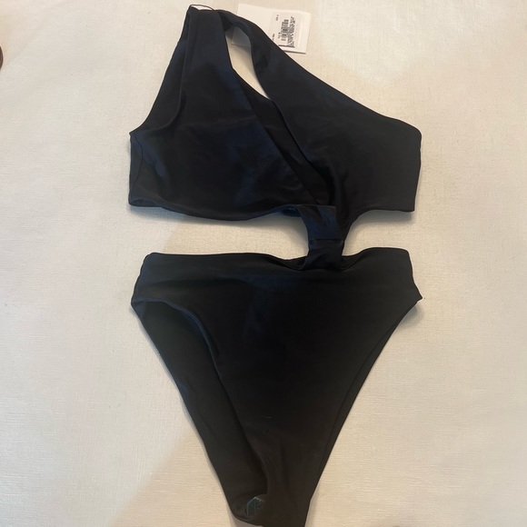 Swim By Di Era one piece - Picture 2 of 4